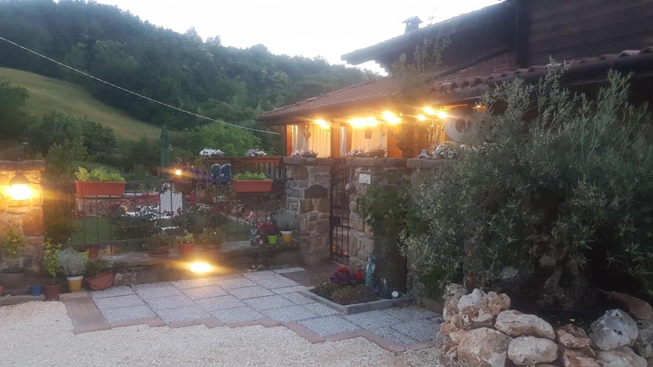 Beb Villa Sorriso San Benedetto Val di Sambro Luaran gambar